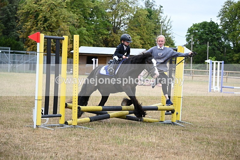 WJ6_9559 - Class 12 Minimus Jumping 45cm