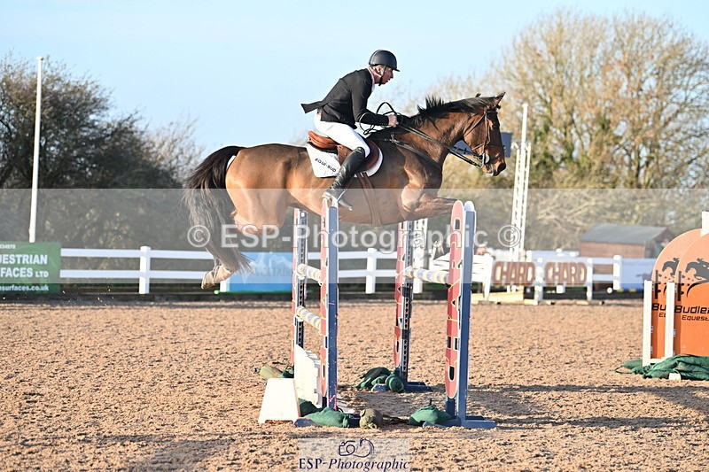 231210A-142310-02740 - Cls 21 Foxhunter & 1.20m Open