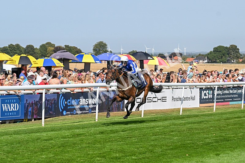 130825-Race 3-Hes Waliim-7631 - Race 3