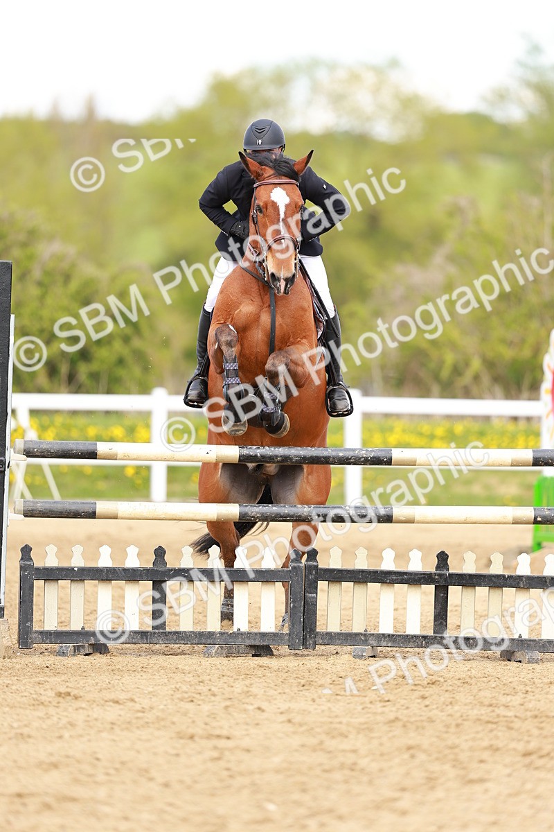 SBM_002211 - Class 4 - Senior Newcomers - 1.10m