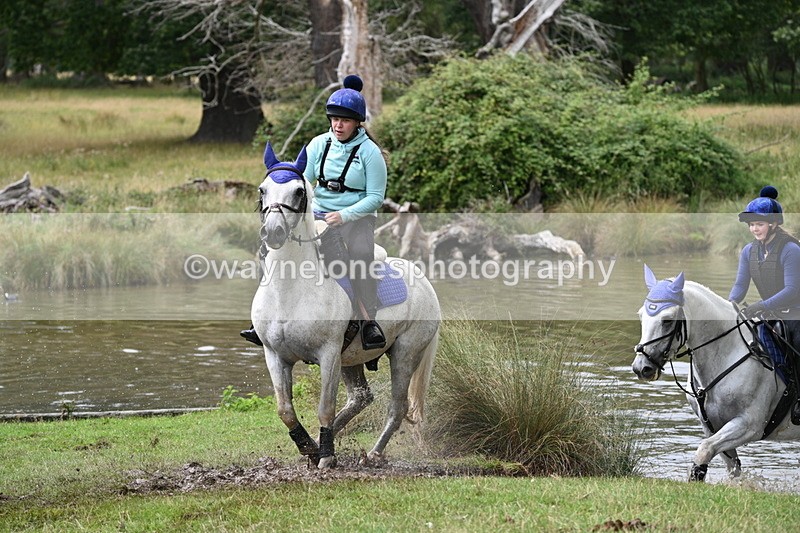 WJ7_4005 - Time at Water 12:52 to 13:22