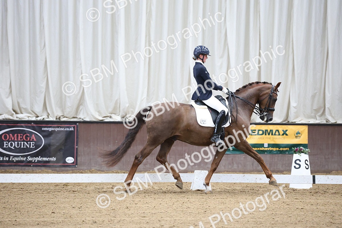 SBM_003935 - Class 8 - Advanced Medium 6 Silver