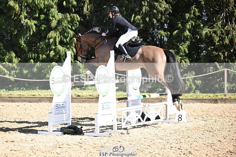 260321A-131411-00730 - 5 Newcomers 1m 10