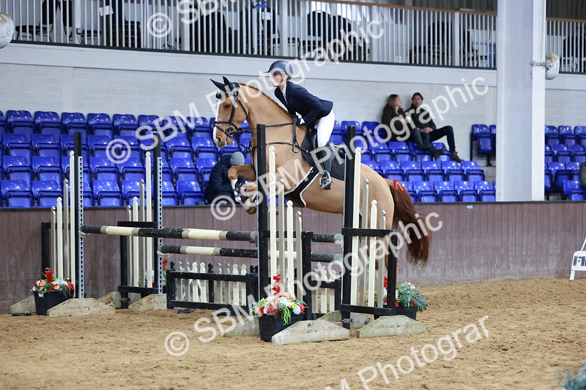 SBM_007539 - Class 24 - Nupafeed Supplements Senior Discovery/ 1m Open