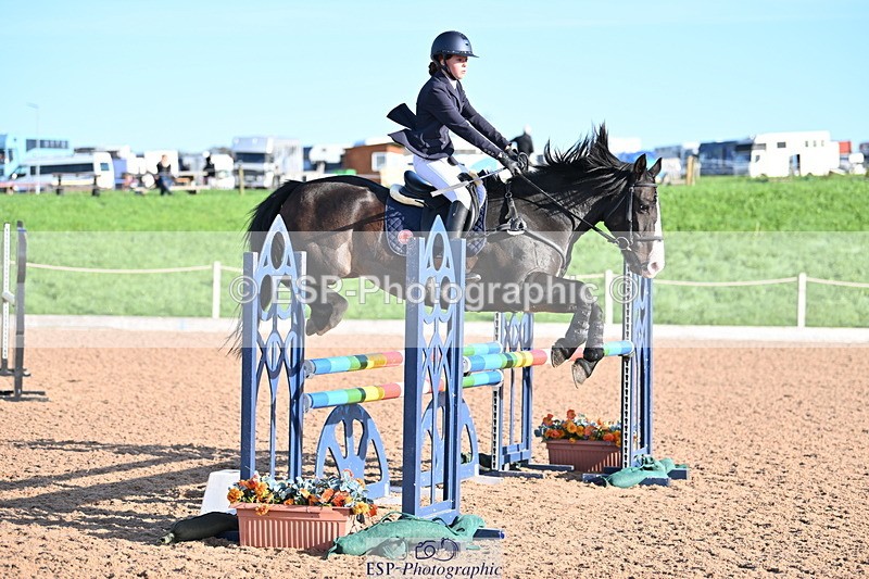 231015A-095912-07115 - Cls 28 Newcomers & 1.10m Open