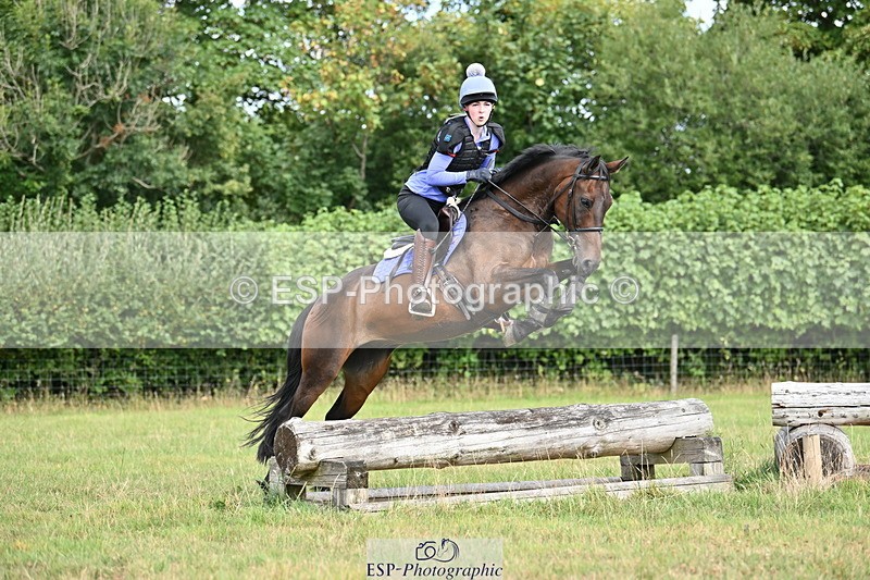 250821B-105952-00011 - Group A - Emily