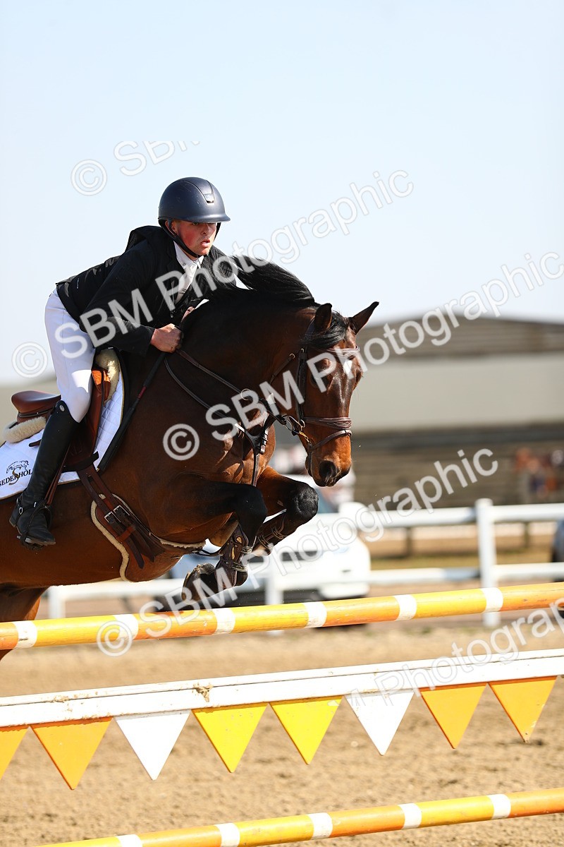 SBM_001337 - Class 5 - Senior Foxhunter - 1.20m