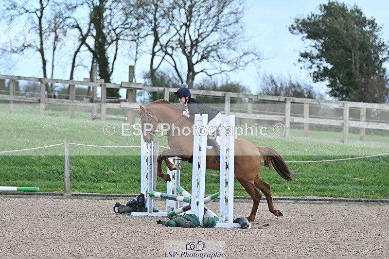 240409A-DSC_0232-01615 - 50cm Clear Round
