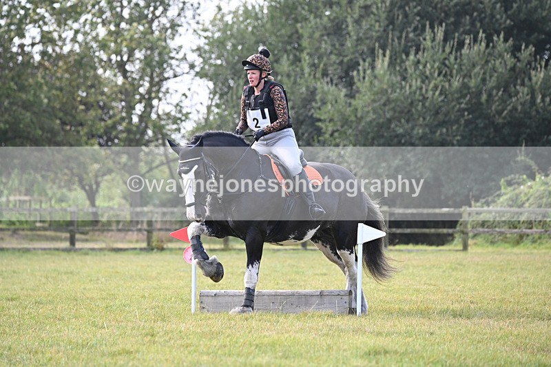 WJ6_9892 - 40cm XC Time 10:05 to 10:36