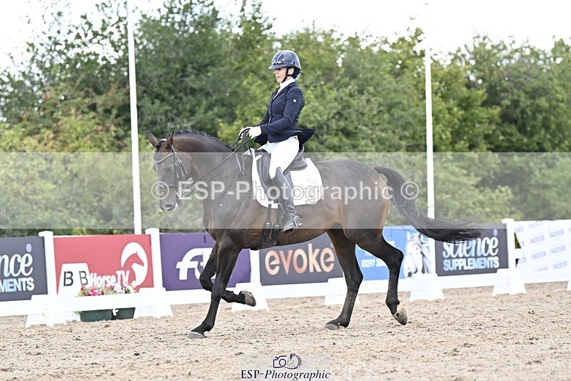 250907-165631-10826 - 113-Nicole.JahanshahiVirtual.Attraction