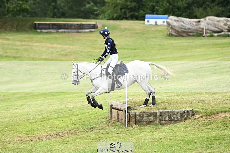 240825X-164300-37334 - 80cm XC 16.30 to 17.30