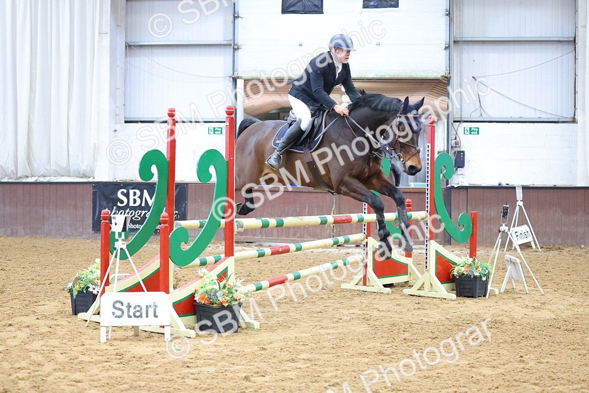 SBM_010164 - Class 21 - Nupafeed Supplements Senior Discovery/ 1m Open - First Round (1.00m)