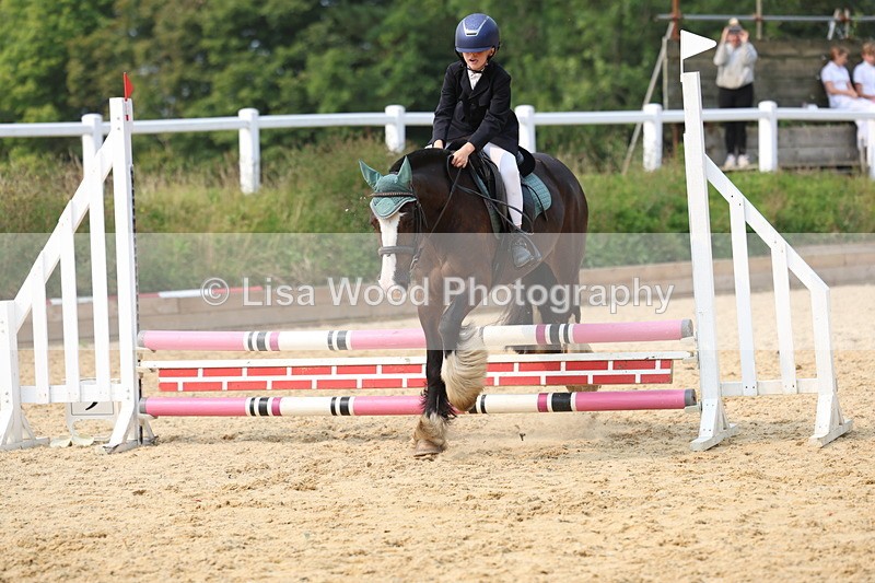 3E7A2825 - Class 10: Junior 60cm