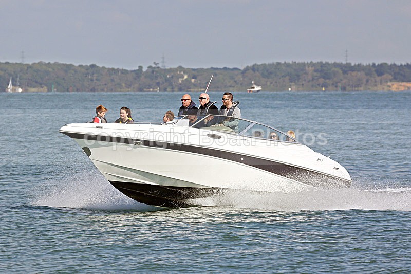 161002 UNNAMED DORAL 245 Y92A2582 - Motorboats - Open