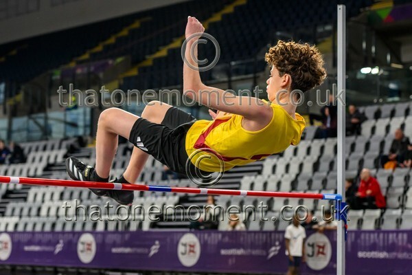 AgeInd25SAT-917345 - Field Male