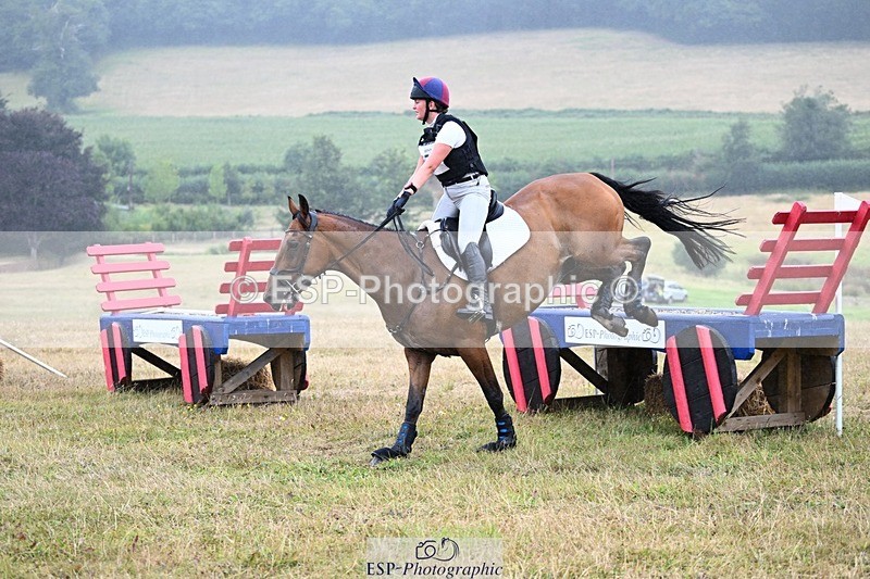 250803A-131201-13595 - M-576-Ella.Otto-SUMMERBRIDGE.TIPP