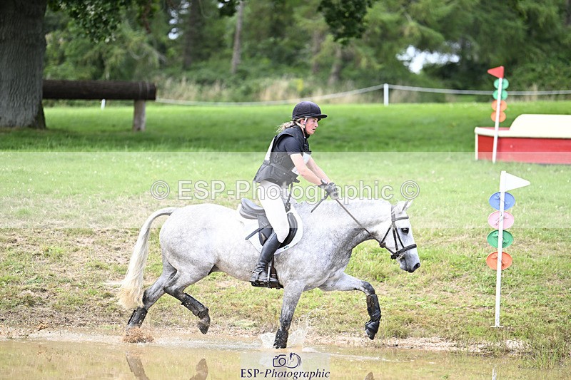 240804-160003-18479 - 663-Emma_Langfjord-Friend-MOUNTROSS_FIONN