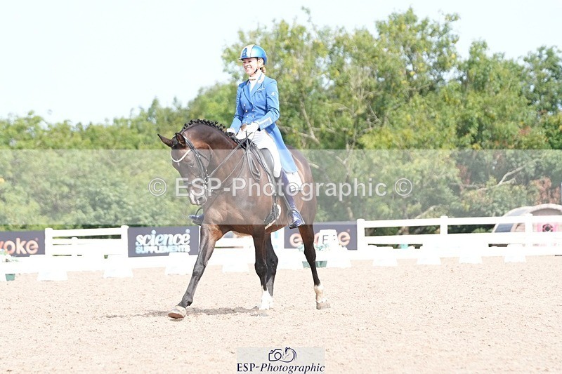 250815-111549-00797 - 012-Natasha.Collings-CostelloDovevale.Tender.Dove