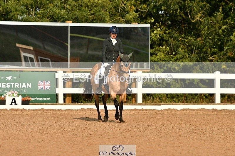 250817-090647-06754 - 065-Nicky.TurriffMyshall.Robby