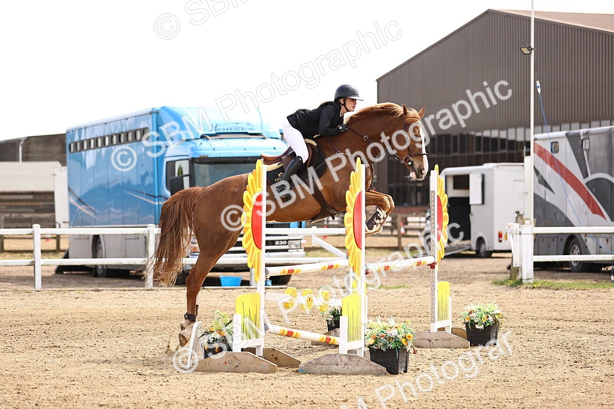 SBM_002254 - Class 11 - Senior newcomers - 1.10m