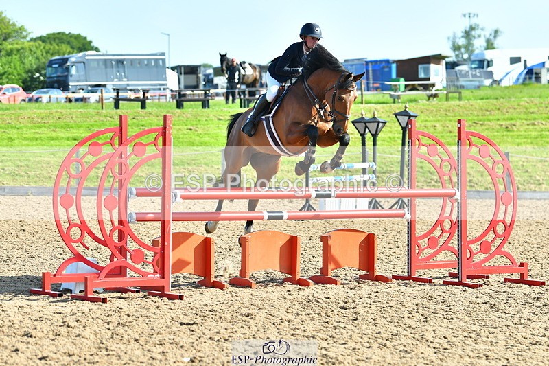 230527A-090128-02868 - Cls 13 Snr 1.05m + 1.10m Open