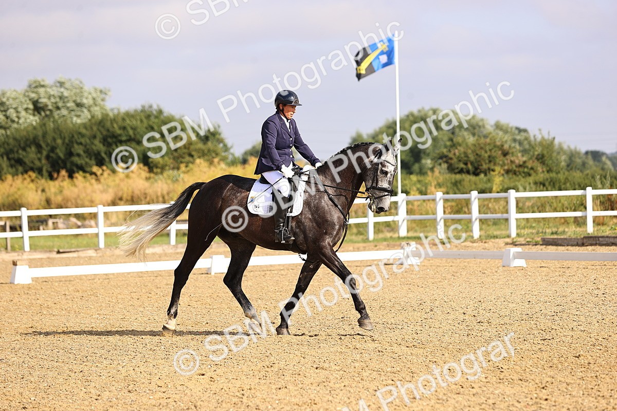SBM_008509 - Novice 5 - 08.30-9.33