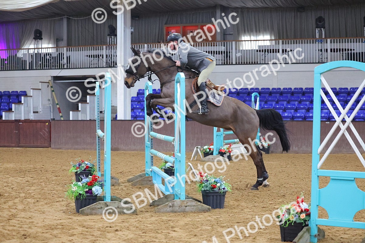 SBM_008827 - Class 22  - Senior Newcomers/ 1.10m Open - First Round (1.10m)