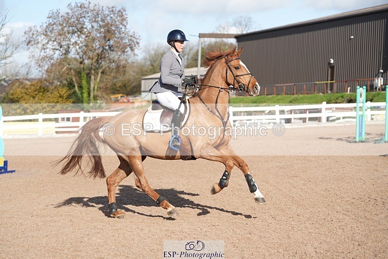 251108-124115-02541 - Cls 13 Foxhunter and 1.20m Open