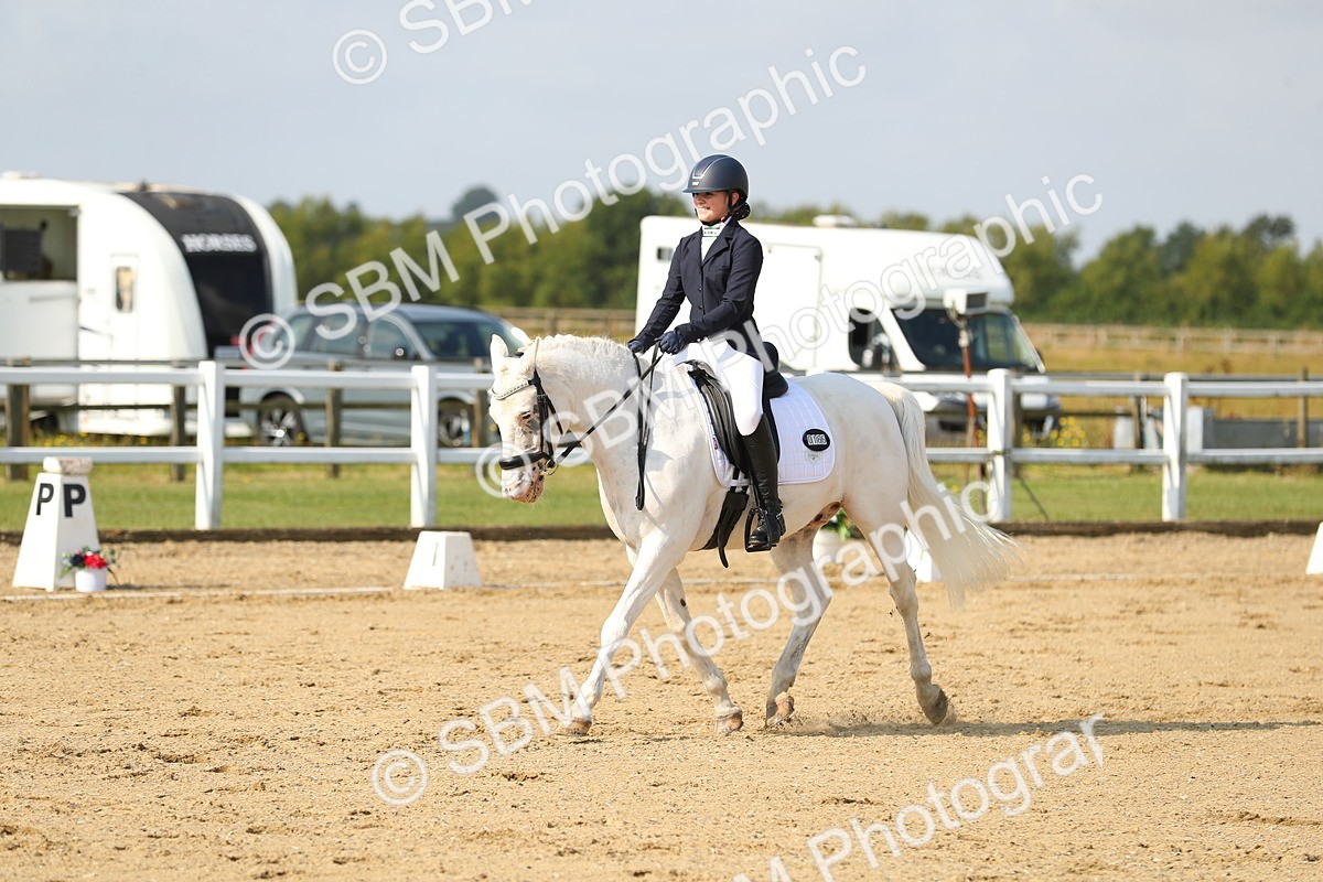 SBM_015581 - Class 13 - Novice 23 - 9.54-11.04