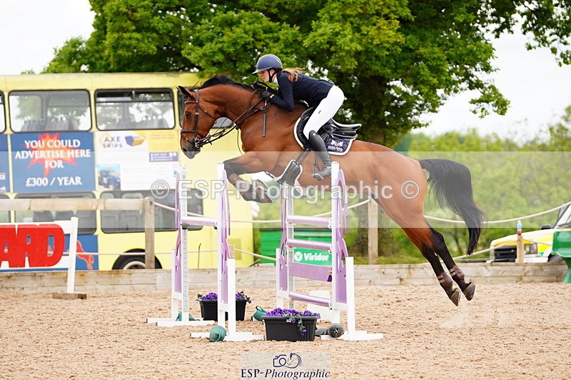 240524A-121816-03454 - Cls 15 Foxhunter