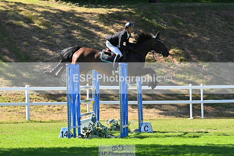 260704A-164353-16227 - Cls 33 Snr Fox Jump Off and Pres