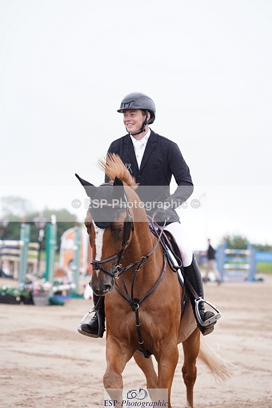 240720A-114424-14427 - Cls 3, 3 Star Small Tour 1.40m