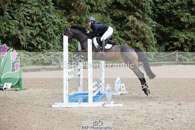 250831A-123333-10224 - Cls 42 Snr 1m Grand Prix