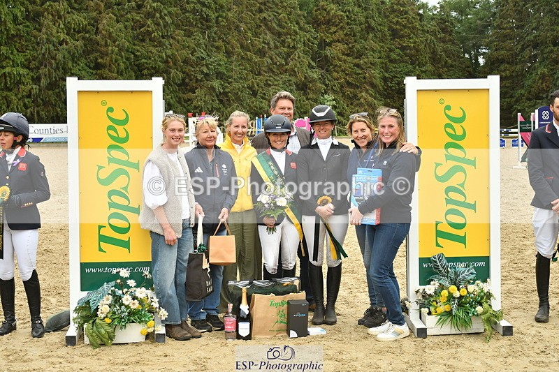 250525A-162519-18975 - Presentations Section D CCI 4 Star