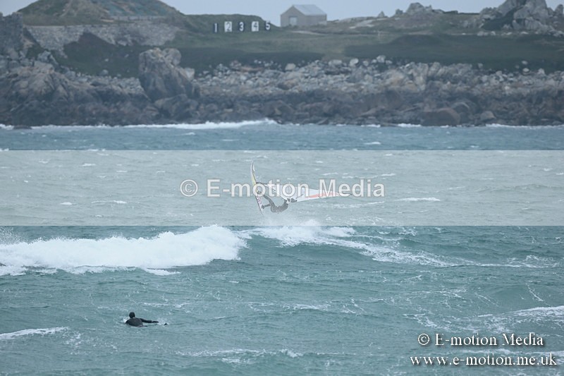 WS 030413-9 - Windsurfing