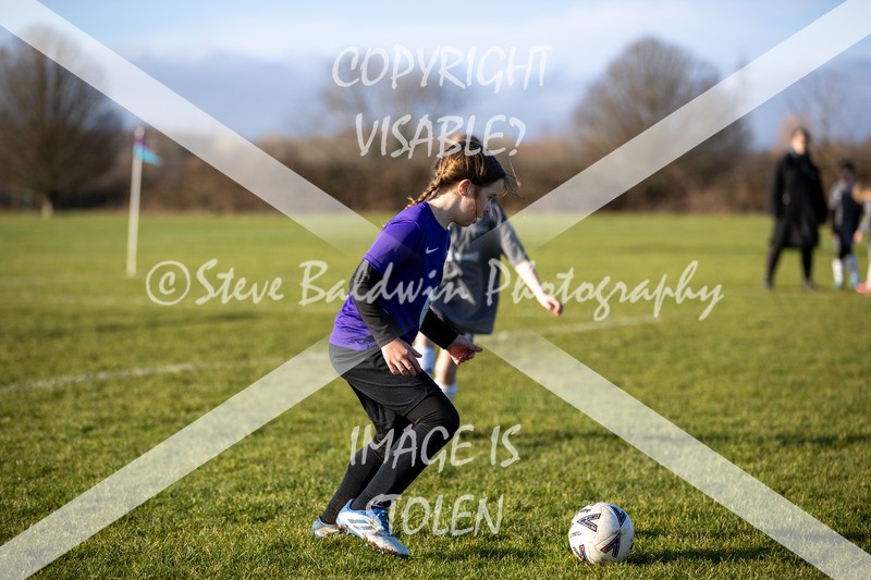1DX30663 - 2026-01-17 FC Abbey Meads U9 Purple Girls V Develop FC U9 Girls