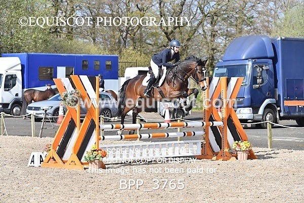BPP_3765 - CLASS 3 FRI Senior British Novice/ 90cm Open