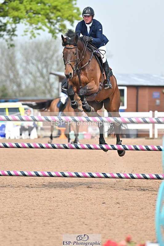 240512A-103157-17292 - Cls 48 National 1.30m Open