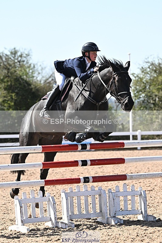 250409-140407-00716 - Snr Fox & 1.20m Open