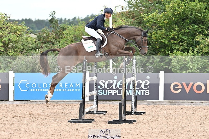 250820B-130449-00687 - Cls 4 Newcomers and 1.10m Open