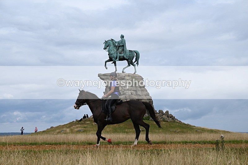 DSC_6225 - Time at Statue 12:17 to 12:44
