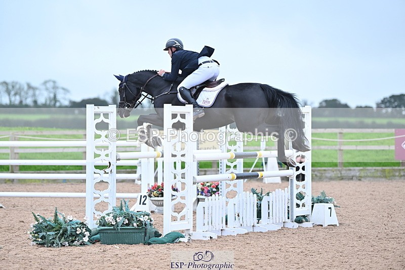 231013A-144552-02810 - Cls 9 Foxhunter & 1.20m Open