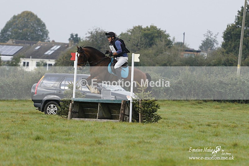 WWHT 171021 0674 - Novice Restricted (0.80m)  17/10/21