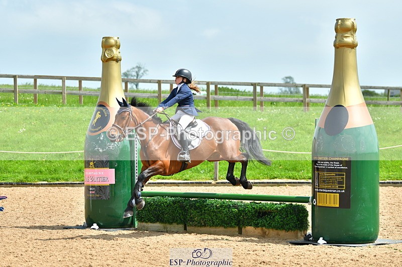 230513A-131055-01009 - Cls 34+35 Club 60cm