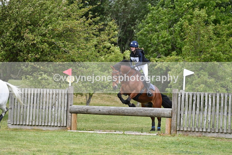 WJ5_3381 - Class 5 80cm Pairs