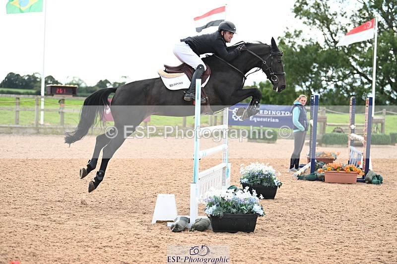 240912A-124828-01554 - Cls 3 Snr Foxhunter