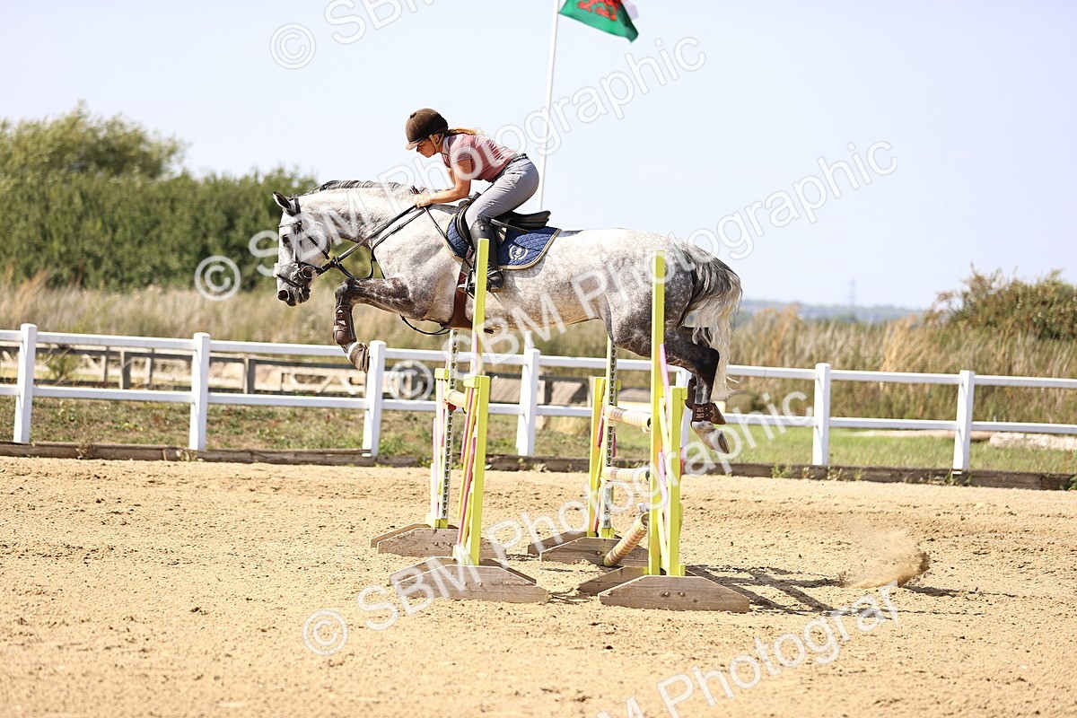 SBM_007000 - Class 13 - Senior Newcomers - 1.10m