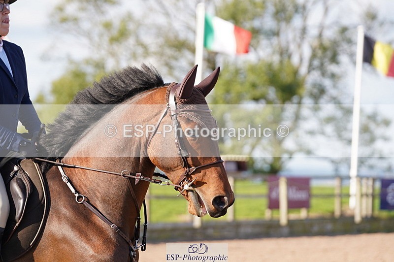 241004A-100638-00017 - Fri 01 Snr Disco & 1.00m Open