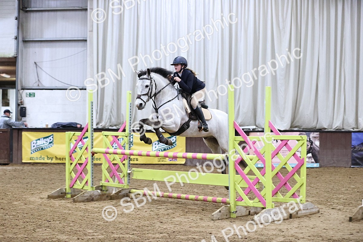 SBM_000805 - Class 4 - Blue Chip Pony Newcomers - 1.00m