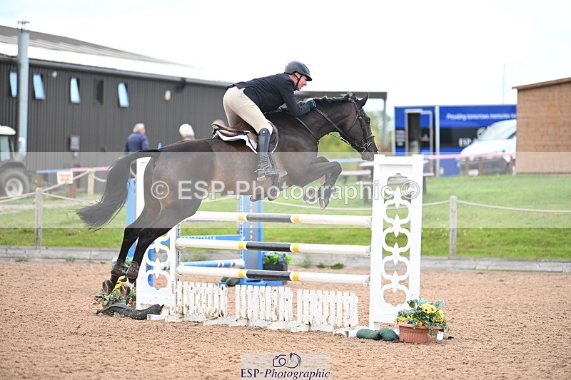 240912A-123016-01486 - Cls 3 Snr Foxhunter